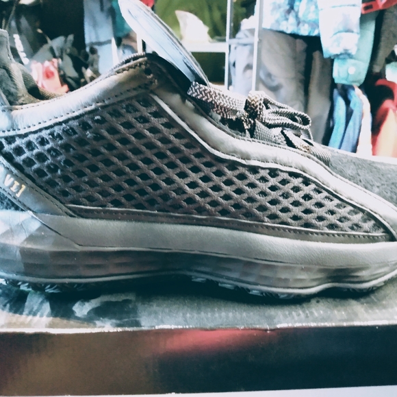 NEW ! Adidas Dame 6 men\'s basketball shoe size 7.5